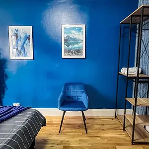Swanky Townhouse In The Heart Of East Holiday home